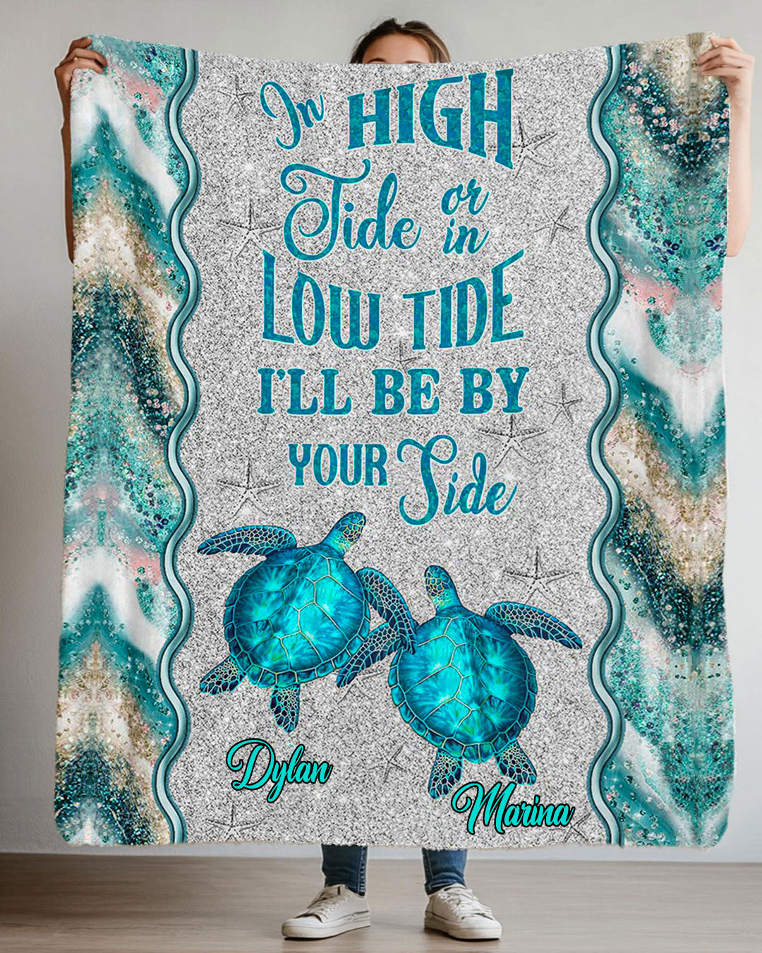 BLISSCORNERS PERSONALIZED IN HIGH TIDE COUPLE TURTLE FLEECE BLANKET