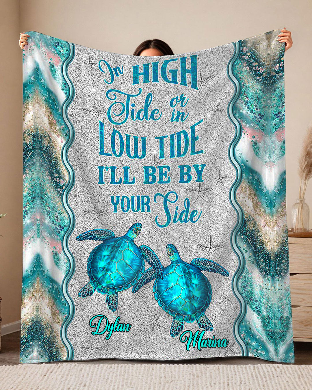 BLISSCORNERS PERSONALIZED IN HIGH TIDE COUPLE TURTLE FLEECE BLANKET