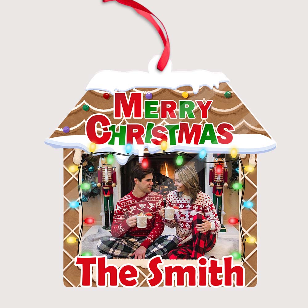 Blisscorners Merry Christmas Family - Custom Photo And Family Name, Personalized Acrylic Ornament - Gift For Christmas2D Flat LM2111