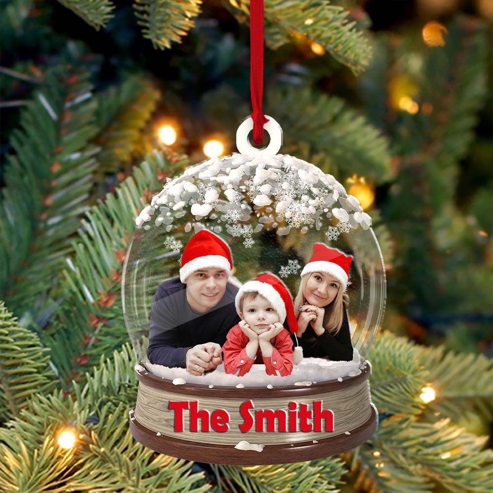 Blisscorners Merry Christmas Family Ball- Custom Photo And Family Name, Personalized Acrylic Ornament - Gift For Christmas2D Flat LM2111