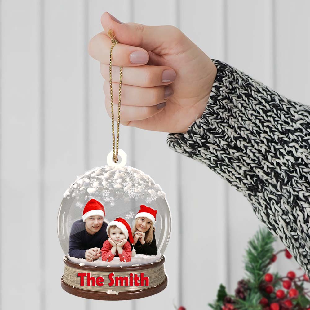 Blisscorners Merry Christmas Family Ball- Custom Photo And Family Name, Personalized Acrylic Ornament - Gift For Christmas2D Flat LM2111