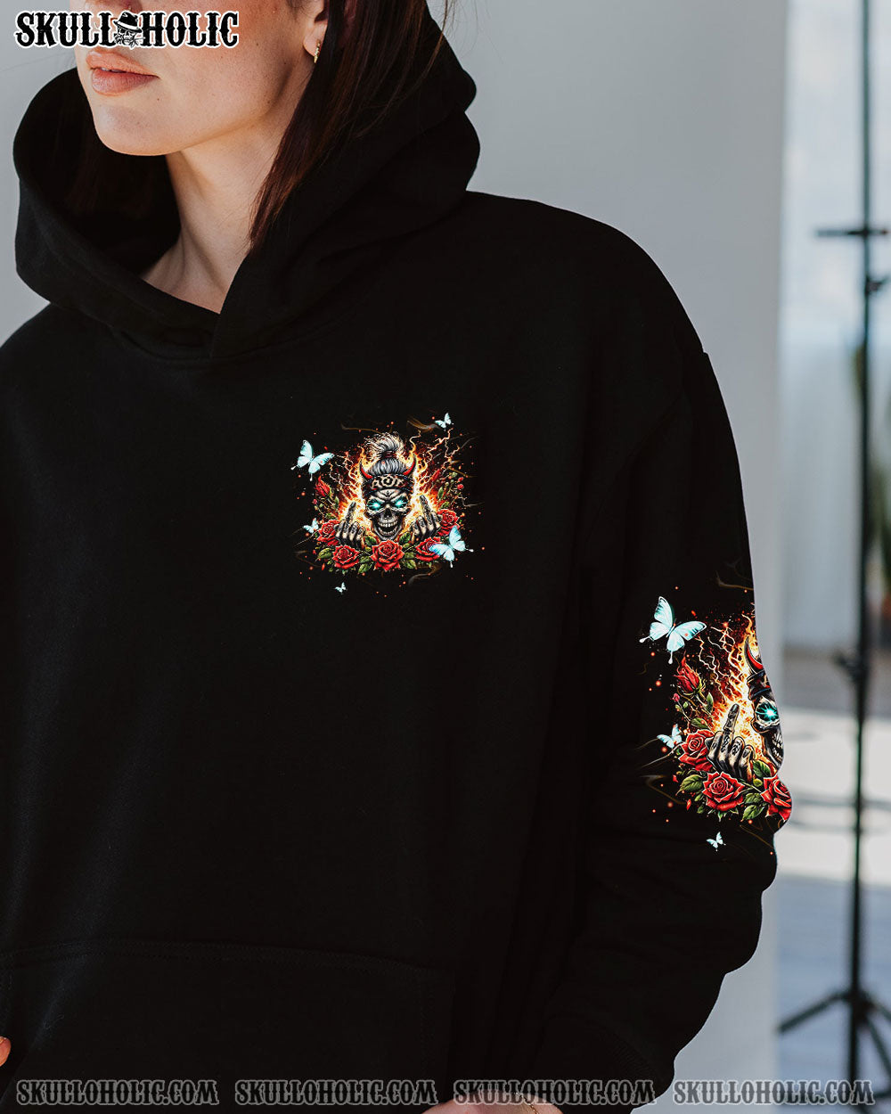 BLISSCORNERS THE GOOD GIRL IN ME MESSY BUN SKULL ALL OVER PRINT