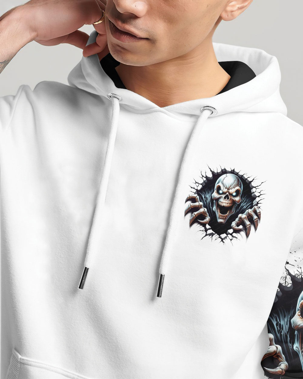 BLISSCORNERS I'M NEVER ALONE SKULL DEMON ALL OVER PRINT