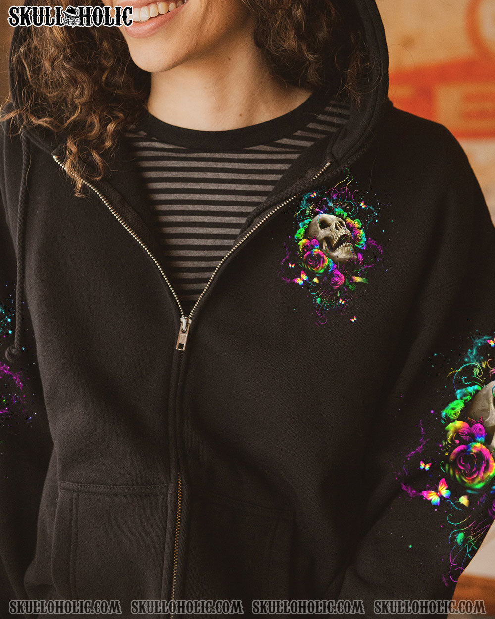 BLISSCORNERS THE GOOD GIRL IN ME ALL OVER PRINT