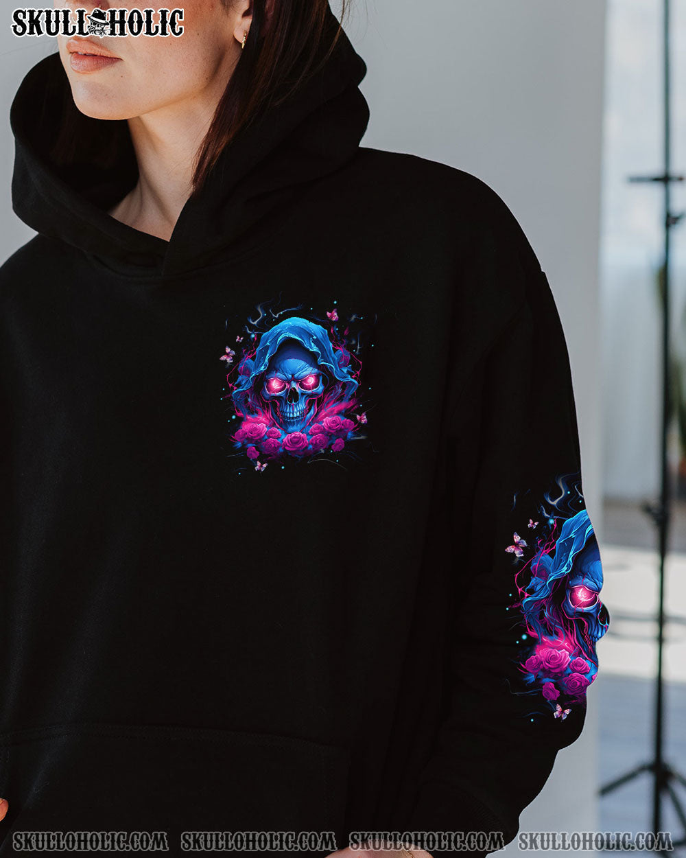 BLISSCORNERS THE GOOD GIRL IN ME ALL OVER PRINT