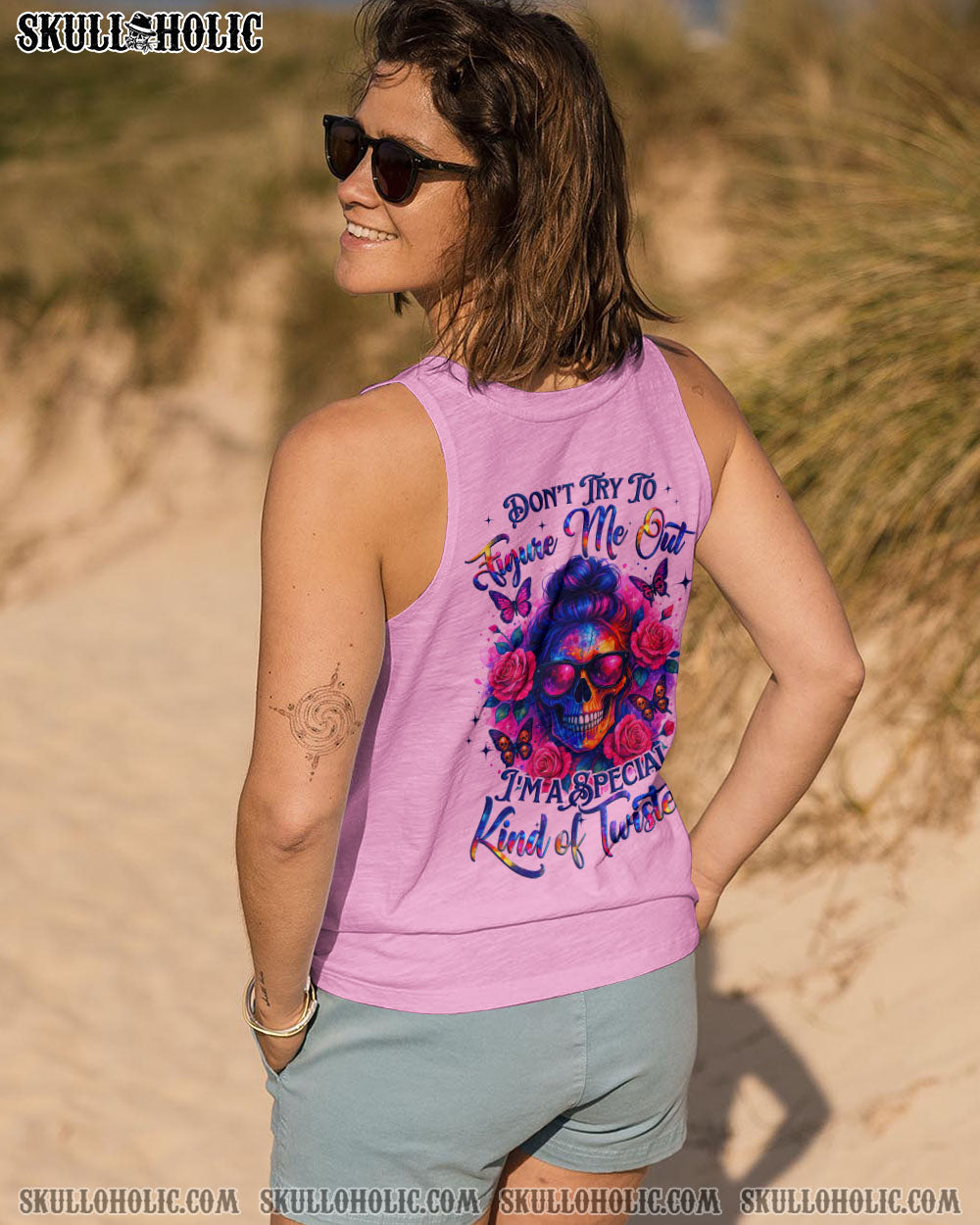 BLISSCORNERS I'M NOT JUST A MOM MESSY BUN ALL OVER PRINT