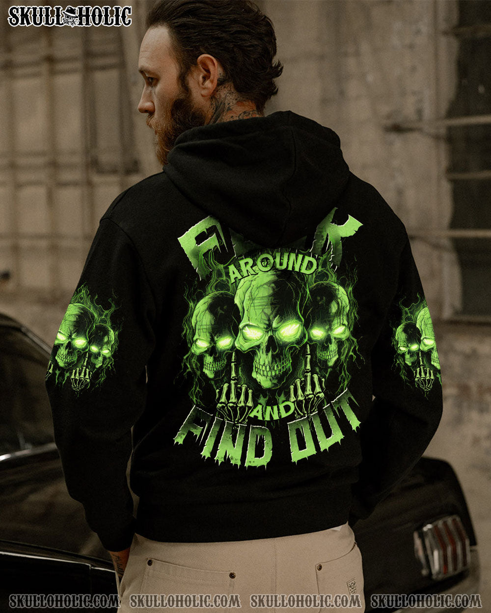 BLISSCORNERS F AROUND AND FIND OUT ALL OVER PRINT