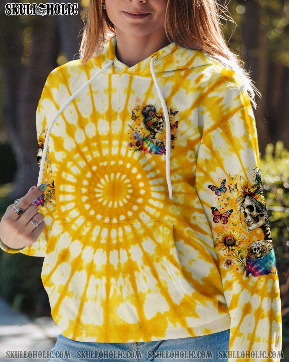 BLISSCORNERS SHE IS SUNSHINE MESSY BUN ALL OVER PRINT