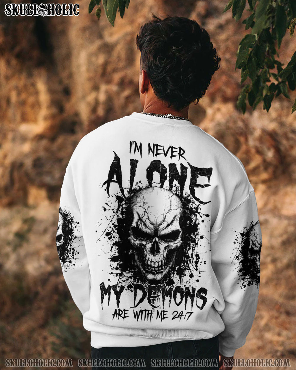 BLISSCORNERS I'M NEVER ALONE ALL OVER PRINT