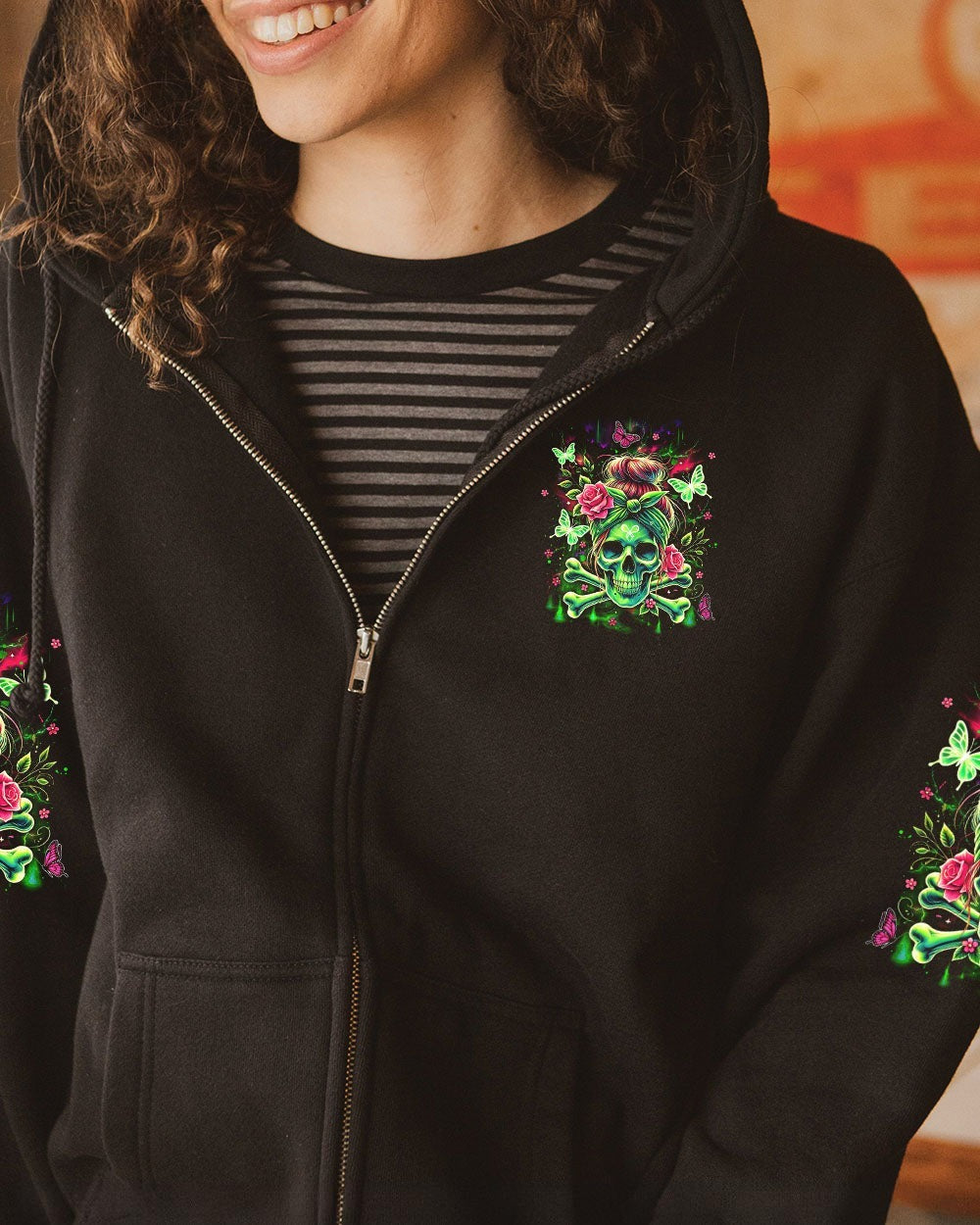 BLISSCORNERS HOT MESS MAMA ALL OVER PRINT
