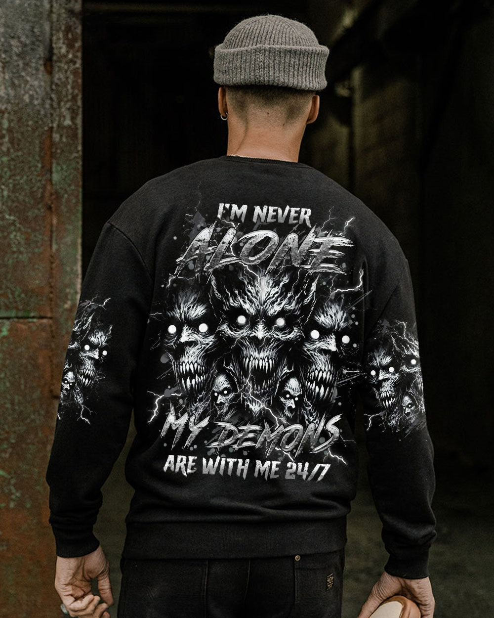 BLISSCORNERS I'M NEVER ALONE SKULL DEMON ALL OVER PRINT