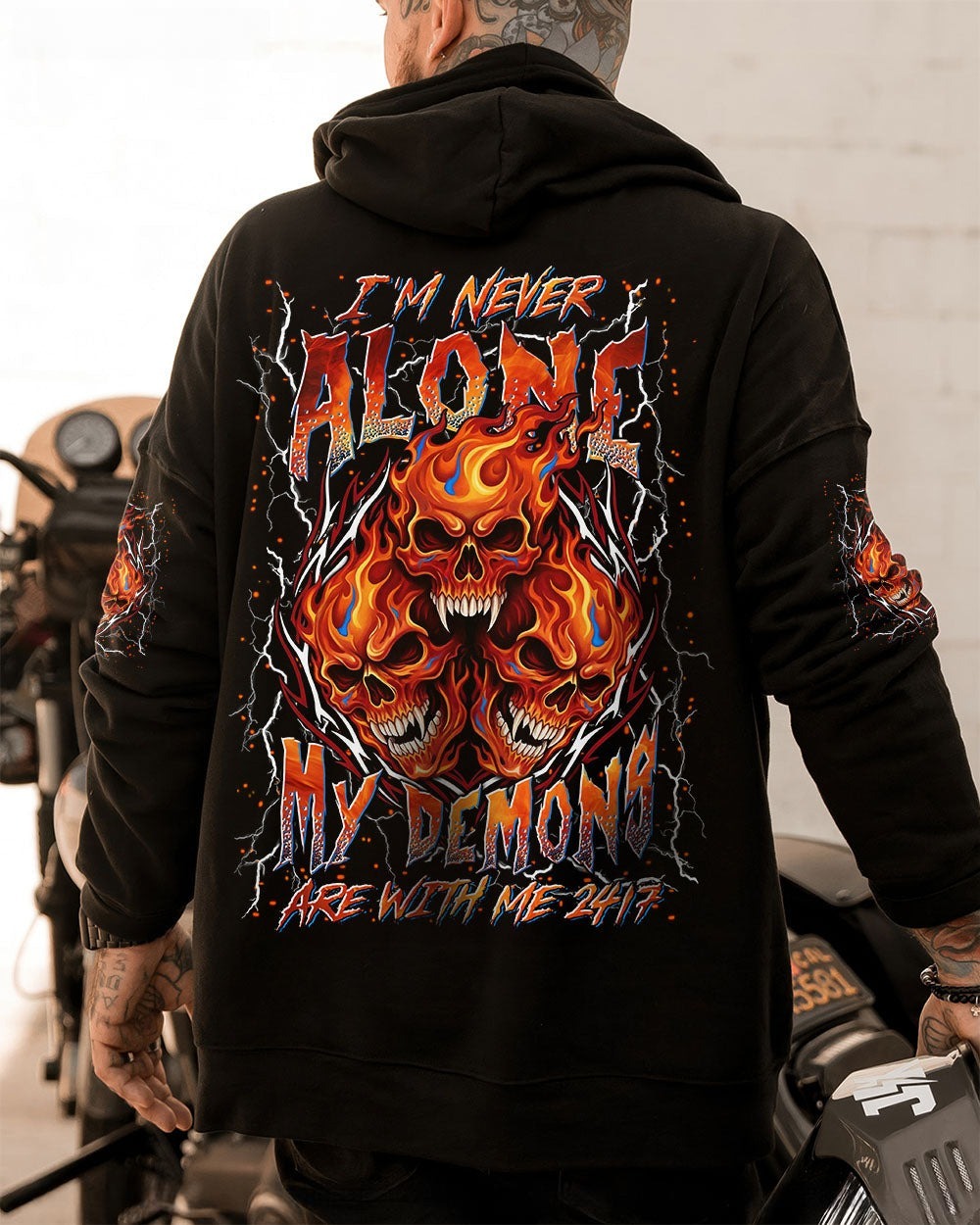 BLISSCORNERS I'M NEVER ALONE SKULL DEMON ALL OVER PRINT